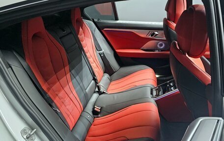 BMW 8 серия, 2022 год, 11 000 000 рублей, 10 фотография