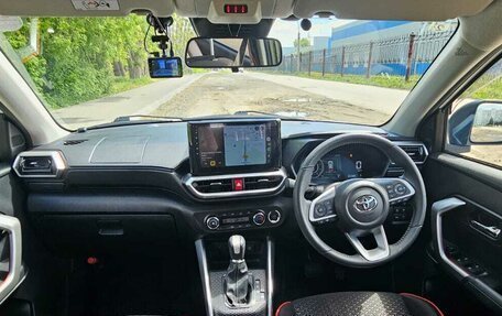 Toyota Raize I, 2021 год, 2 000 000 рублей, 17 фотография