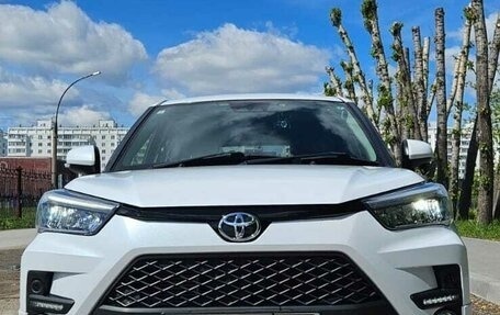 Toyota Raize I, 2021 год, 2 000 000 рублей, 3 фотография