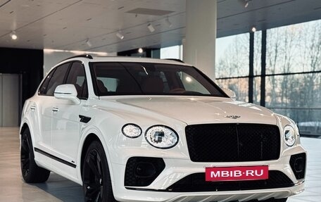 Bentley Bentayga I, 2023 год, 49 500 000 рублей, 2 фотография