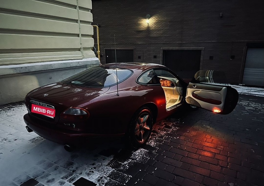 Jaguar XK I, 1998 год, 2 499 000 рублей, 4 фотография