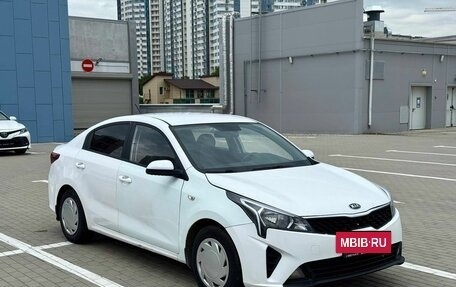 KIA Rio IV, 2021 год, 1 190 000 рублей, 2 фотография