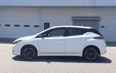 Nissan Leaf II, 2024 год, 5 395 000 рублей, 2 фотография