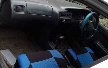 Toyota Corolla, 2000 год, 250 000 рублей, 3 фотография