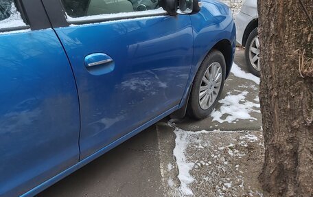 Renault Logan II, 2015 год, 750 000 рублей, 2 фотография