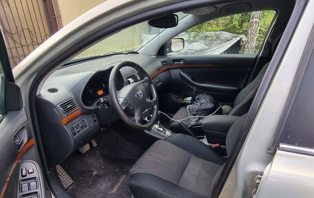 Toyota Avensis III рестайлинг, 2006 год, 888 000 рублей, 8 фотография