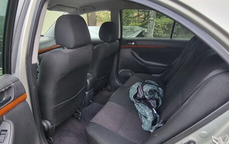 Toyota Avensis III рестайлинг, 2006 год, 888 000 рублей, 10 фотография