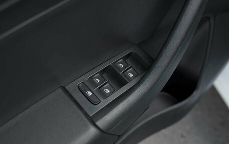 Volkswagen Polo VI (EU Market), 2021 год, 1 562 000 рублей, 16 фотография