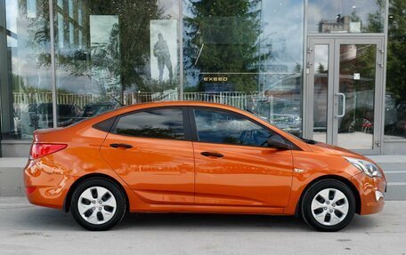 Hyundai Solaris II рестайлинг, 2015 год, 950 000 рублей, 4 фотография