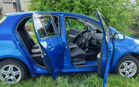 Toyota Vitz, 2009 год, 720 000 рублей, 3 фотография
