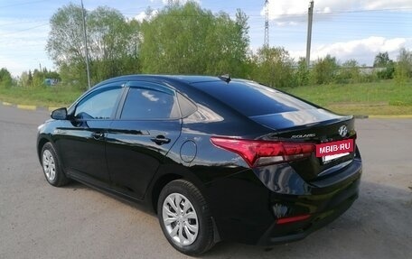 Hyundai Solaris II рестайлинг, 2018 год, 1 250 000 рублей, 3 фотография