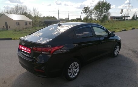 Hyundai Solaris II рестайлинг, 2018 год, 1 250 000 рублей, 4 фотография