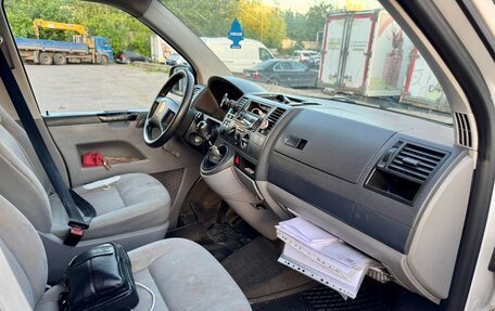Volkswagen Transporter T5 рестайлинг, 2006 год, 1 090 000 рублей, 11 фотография