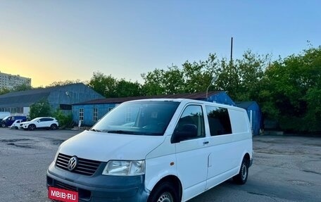 Volkswagen Transporter T5 рестайлинг, 2006 год, 1 090 000 рублей, 3 фотография