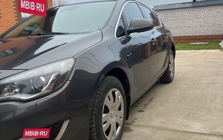 Opel Astra J, 2012 год, 800 000 рублей, 2 фотография