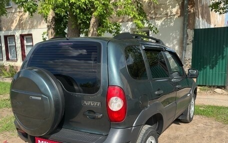 Chevrolet Niva I рестайлинг, 2013 год, 490 000 рублей, 3 фотография