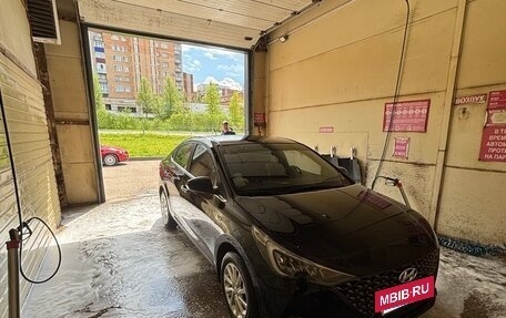 Hyundai Solaris II рестайлинг, 2021 год, 2 100 000 рублей, 8 фотография