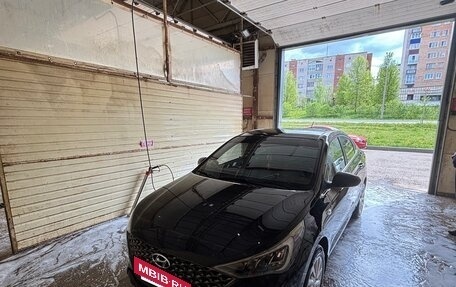 Hyundai Solaris II рестайлинг, 2021 год, 2 100 000 рублей, 9 фотография