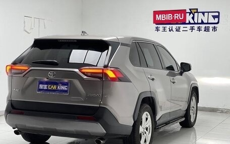 Toyota RAV4, 2022 год, 2 023 887 рублей, 8 фотография