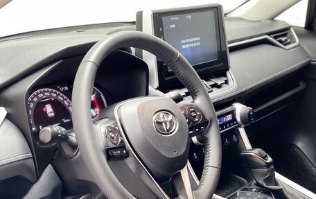 Toyota RAV4, 2022 год, 2 023 887 рублей, 21 фотография