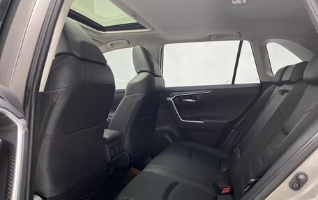 Toyota RAV4, 2022 год, 2 023 887 рублей, 31 фотография