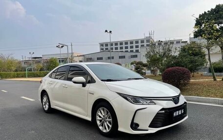 Toyota Corolla, 2021 год, 1 689 000 рублей, 2 фотография