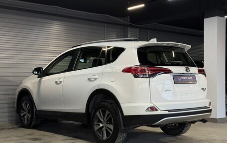 Toyota RAV4, 2015 год, 2 290 000 рублей, 5 фотография