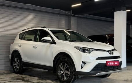Toyota RAV4, 2015 год, 2 290 000 рублей, 3 фотография