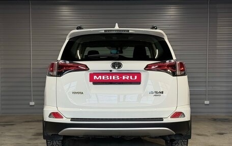 Toyota RAV4, 2015 год, 2 290 000 рублей, 6 фотография