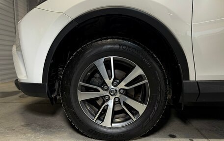 Toyota RAV4, 2015 год, 2 290 000 рублей, 10 фотография