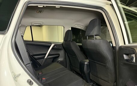 Toyota RAV4, 2015 год, 2 290 000 рублей, 14 фотография