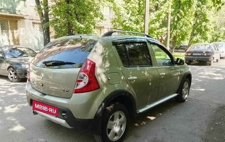 Renault Sandero I, 2012 год, 700 000 рублей, 4 фотография