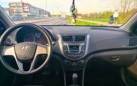 Hyundai Solaris II рестайлинг, 2016 год, 980 000 рублей, 3 фотография