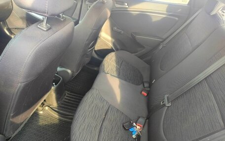 Hyundai Solaris II рестайлинг, 2016 год, 980 000 рублей, 7 фотография