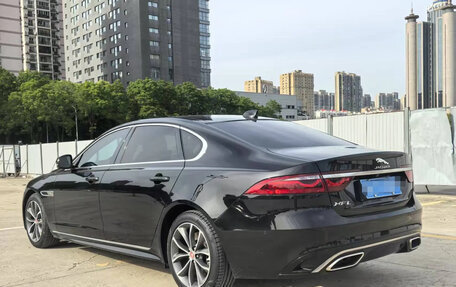 Jaguar XF II, 2022 год, 2 884 000 рублей, 2 фотография