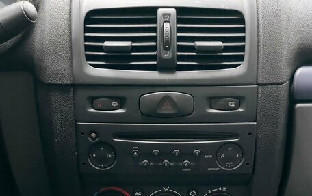 Renault Symbol I, 2006 год, 399 000 рублей, 15 фотография