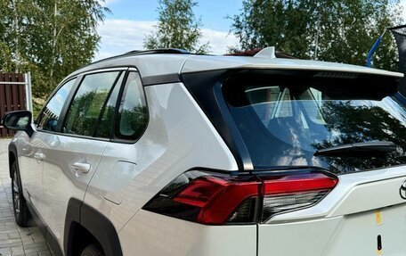 Toyota RAV4, 2025 год, 3 640 000 рублей, 4 фотография