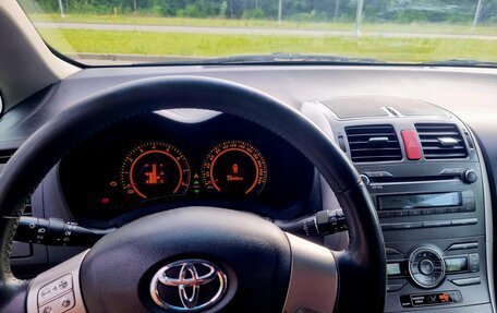 Toyota Auris II, 2008 год, 700 000 рублей, 17 фотография