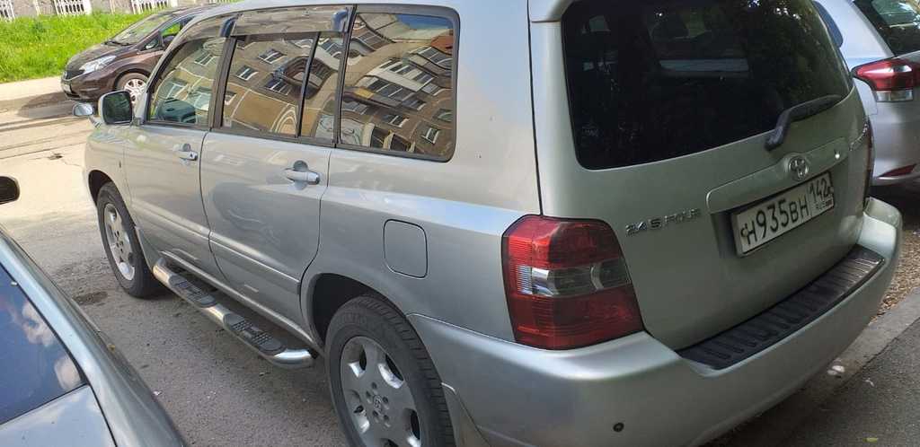 Toyota Kluger I рестайлинг, 2003 год, 1 150 000 рублей, 3 фотография