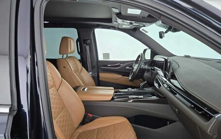 Cadillac Escalade V, 2022 год, 8 115 000 рублей, 10 фотография