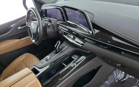 Cadillac Escalade V, 2022 год, 8 115 000 рублей, 12 фотография