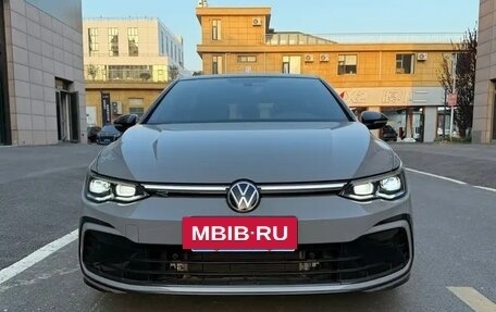 Volkswagen Golf VIII, 2021 год, 1 800 000 рублей, 2 фотография