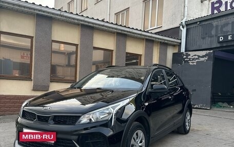 KIA Rio IV, 2021 год, 1 650 000 рублей, 2 фотография