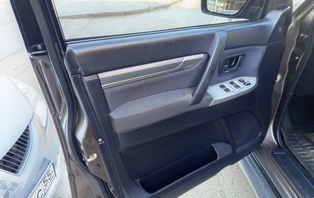 Mitsubishi Pajero IV, 2012 год, 2 200 000 рублей, 28 фотография