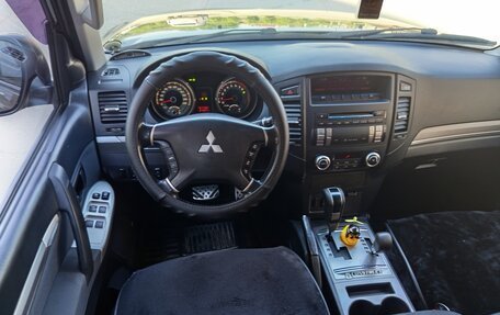 Mitsubishi Pajero IV, 2012 год, 2 200 000 рублей, 30 фотография