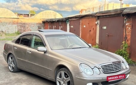Mercedes-Benz E-Класс, 2004 год, 880 000 рублей, 28 фотография