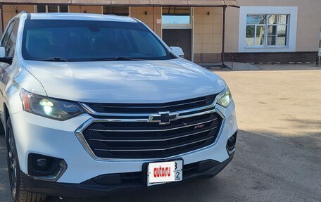 Chevrolet Traverse II, 2019 год, 3 200 000 рублей, 2 фотография