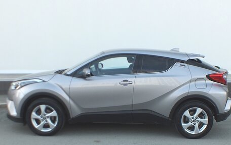 Toyota C-HR I рестайлинг, 2019 год, 2 359 000 рублей, 2 фотография
