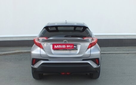 Toyota C-HR I рестайлинг, 2019 год, 2 359 000 рублей, 6 фотография
