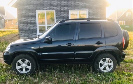 Chevrolet Niva I рестайлинг, 2015 год, 615 000 рублей, 1 фотография